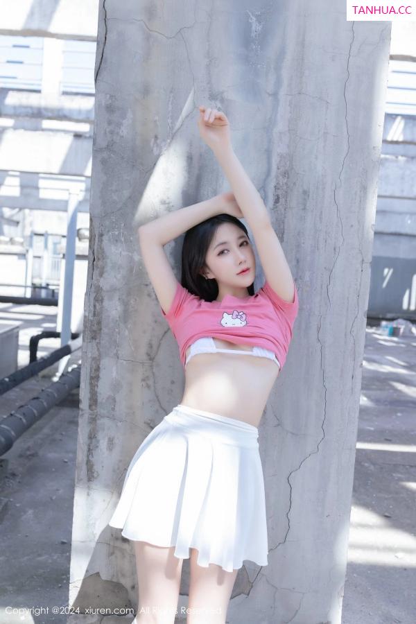 鱼子酱fish  [XiuRen]高清写真图 2024.04.26 No.8457 鱼子酱Fish 天台少女第32张图片